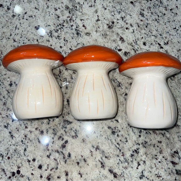 Set of 3 JOANN Place & Time 6.5" Fall Ceramic Mushrooms - Picture 3 of 7